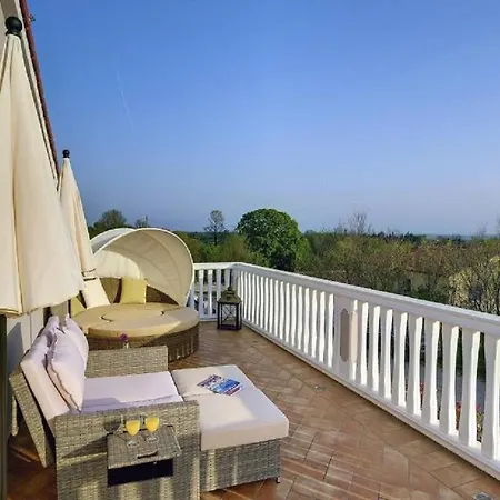 Casa Villa Loborika